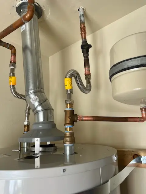 Water heater installation and plumbing repair in Mallard Pond